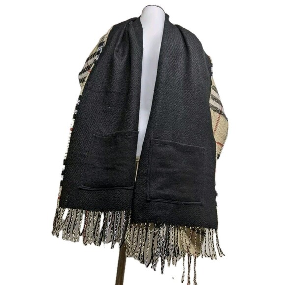 Code Scarf / Wrap / Shawl Plaid Beige Fringe Unisex Reversible Neckwear Pockets - Picture 3 of 10